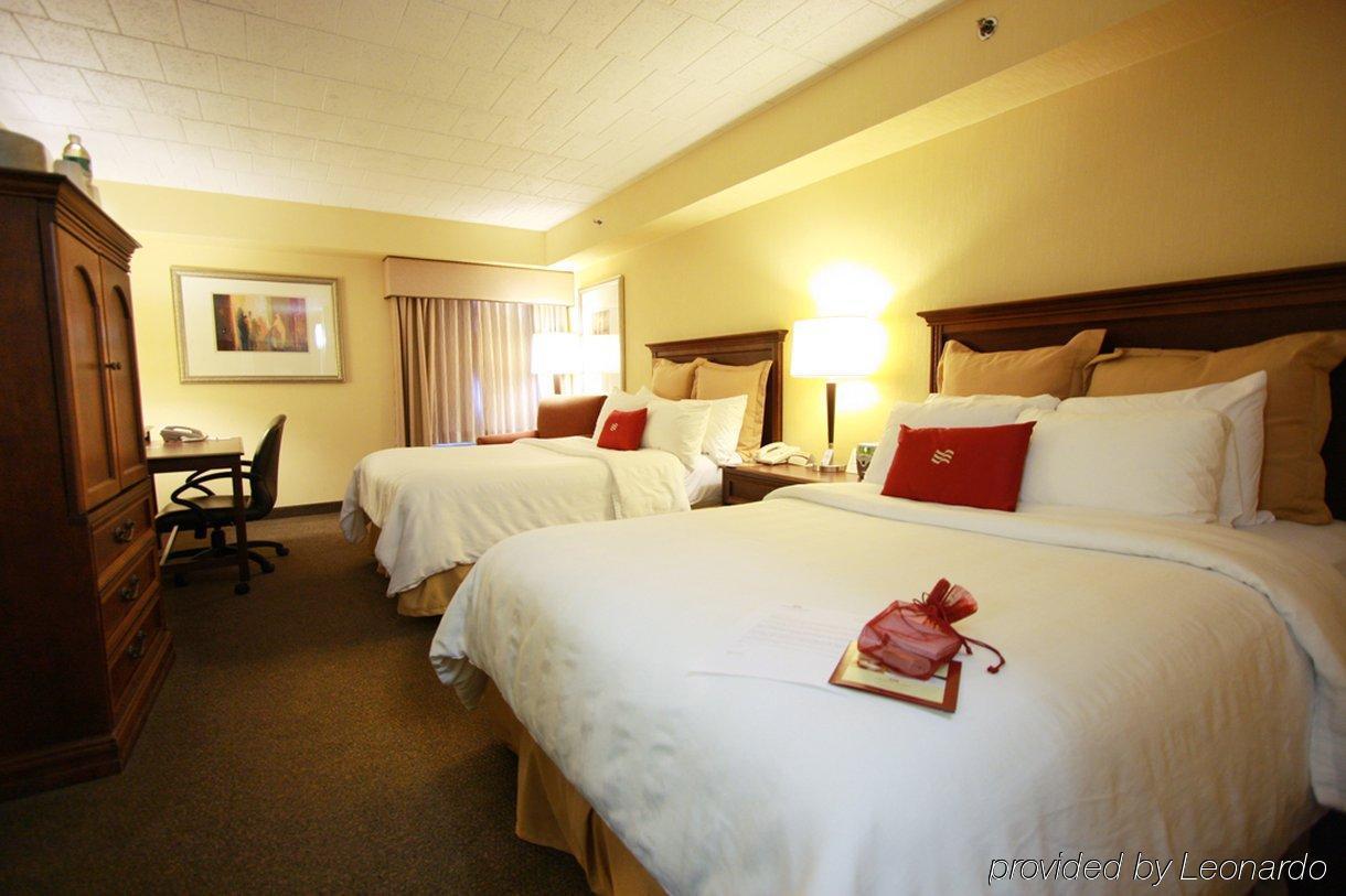 Fairfield Inn & Suites By Marriott Paramus Room photo